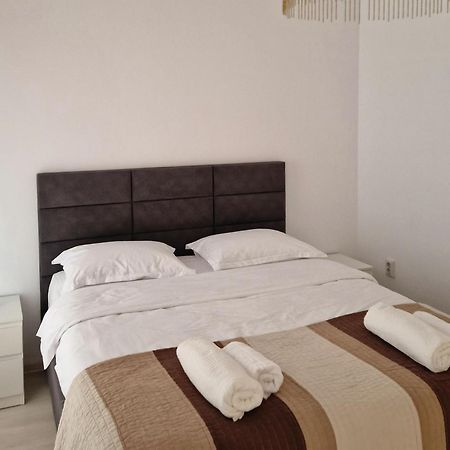 Appartement Mmc Apartament à Braşov Extérieur photo